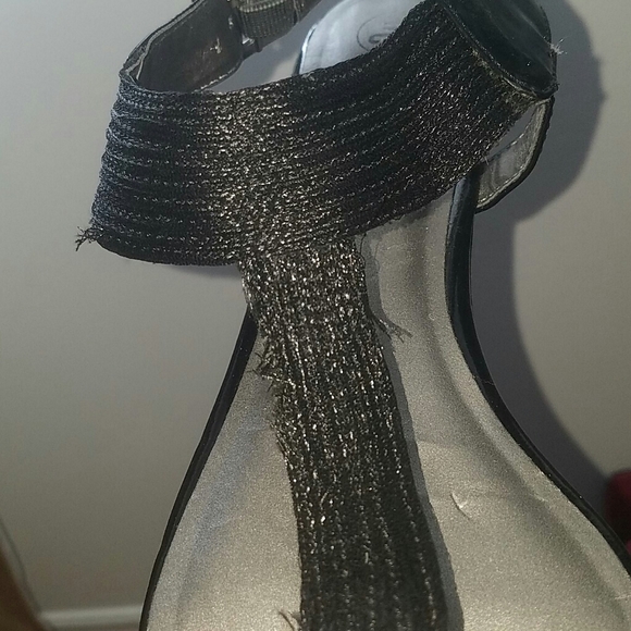 Black sandals - Picture 5 of 6